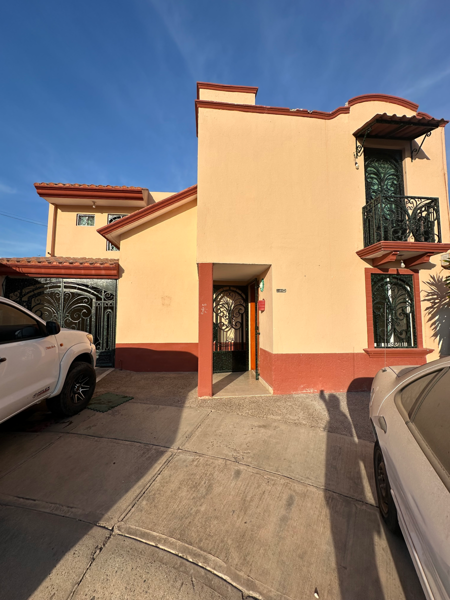 Casa en renta en Colinas de la Rivera, Culiacán — foto 1 de 13