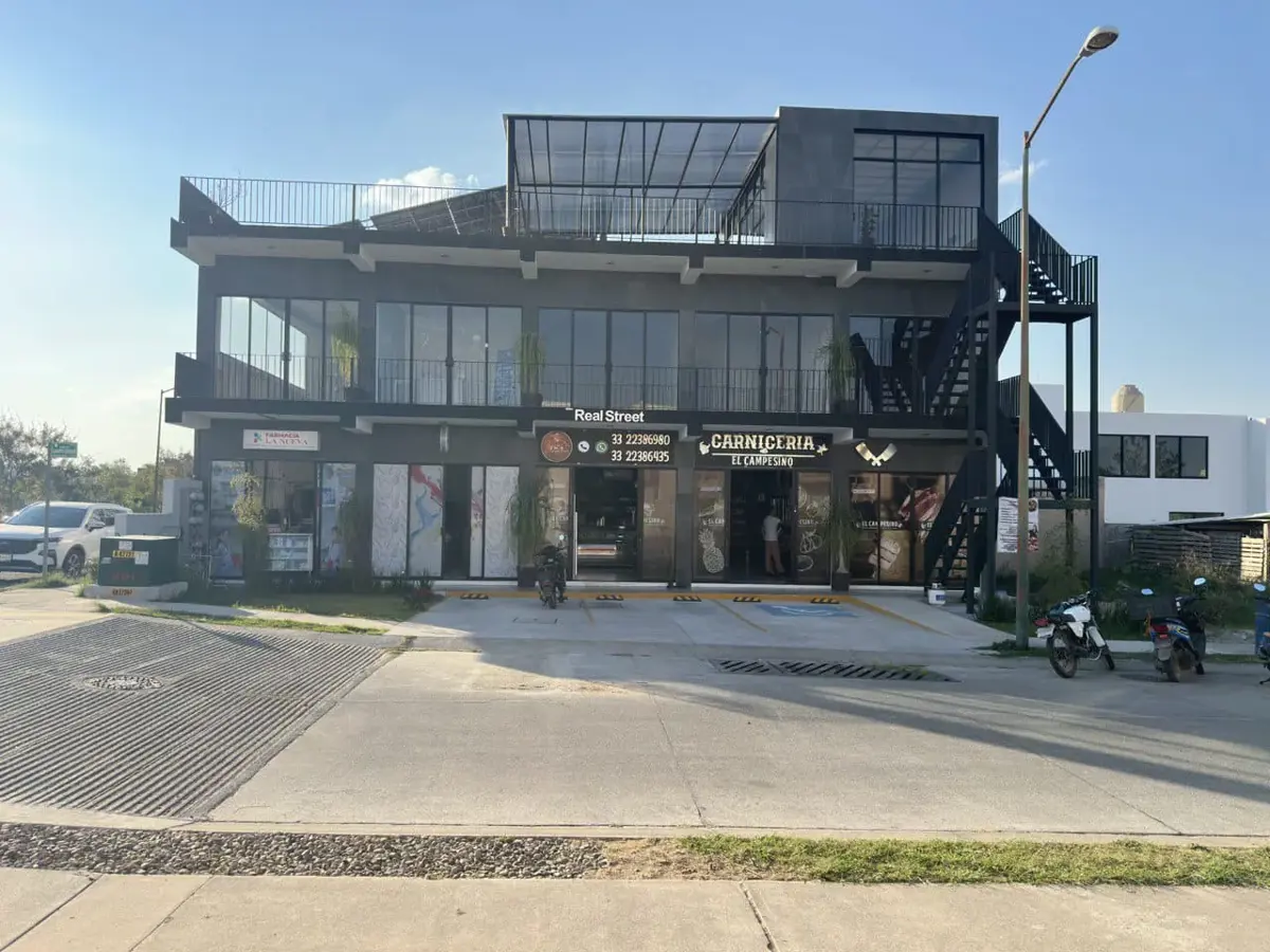 Local en venta en Campo Real, Zapopan — foto 1 de 6