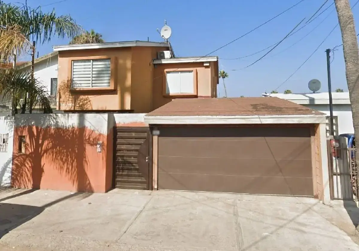 Casa en venta en Playas de Tijuana Sección Jardines del Sol, Tijuana — foto 1 de 14