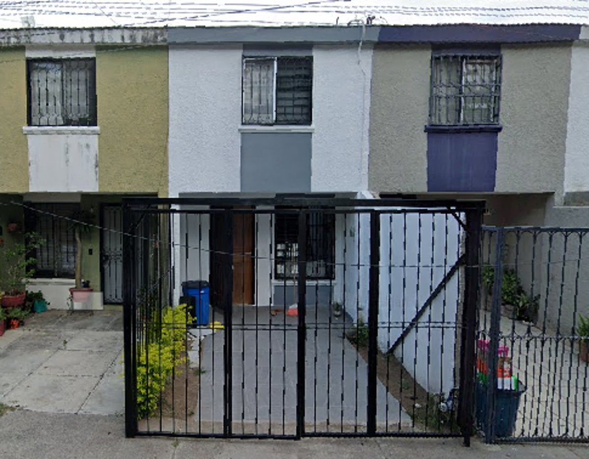 Casa en venta en Lomas del Paraíso 1a. Sección, Guadalajara — foto 1 de 19