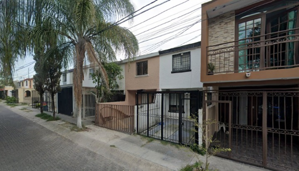 Casa en venta en Lomas del Paraíso 1a. Sección, Guadalajara — foto 3 de 19
