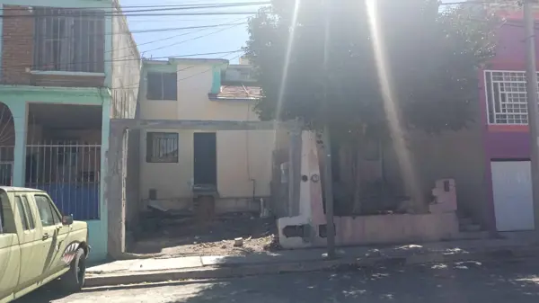 Casa en venta en Federico Berrueto Ramón, Saltillo — foto 2 de 4