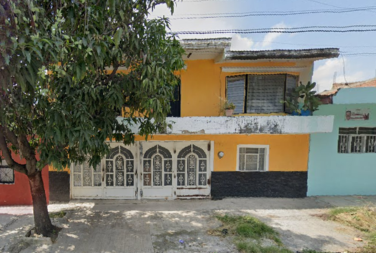 Casa en venta en Oblatos, Guadalajara — foto 1 de 19