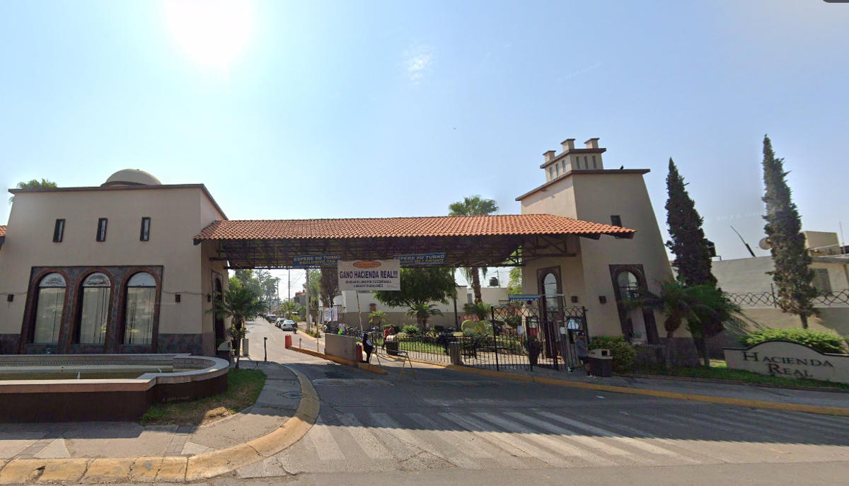 Casa en venta en Hacienda Del Real, Tonalá — foto 1 de 18