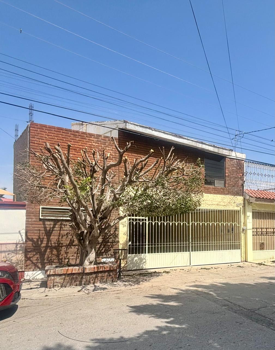 Casa en venta en Ampliación la Rosita, Torreón — foto 1 de 27