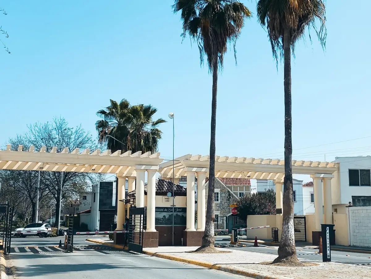 Casa en venta en Misión de San José Residencias, Apodaca — foto 1 de 15
