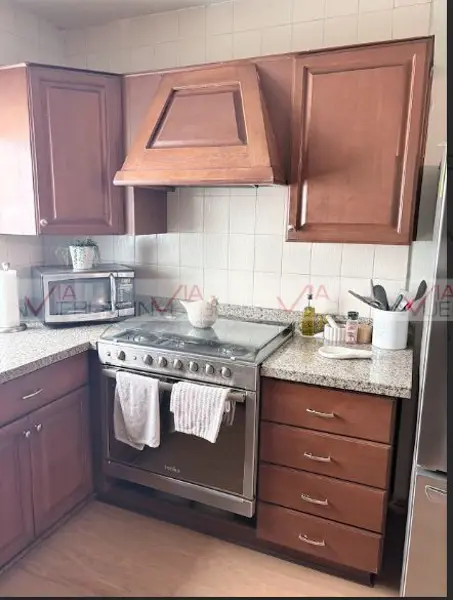 Edificio en venta en Mirador de la Silla, Guadalupe — foto 2 de 25