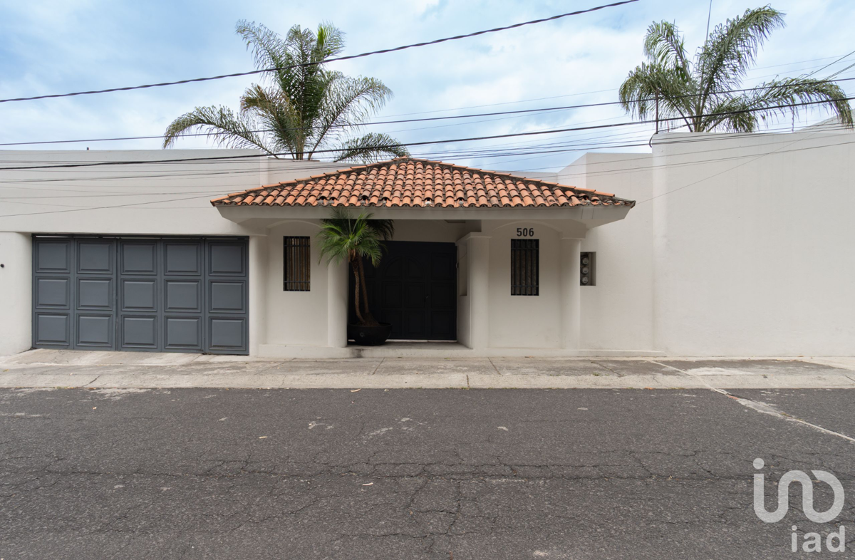 Casa en venta en Bosques de las Lomas, Cuajimalpa de Morelos — foto 1 de 5