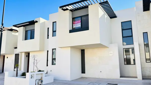 Casa premium en venta en Zibata
