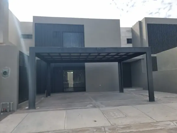 Casa en venta en Las Trojes, Torreón — foto 2 de 8