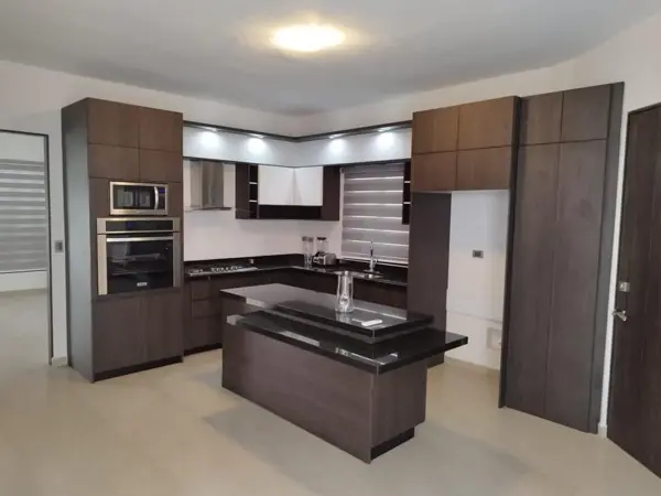 Casa en Venta en El Uro, Monterrey, Nuevo León 2