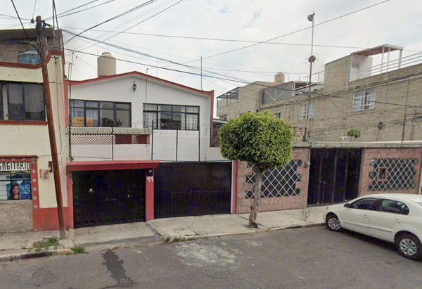 Casa en venta en El Sifón, Iztapalapa — foto 2 de 8