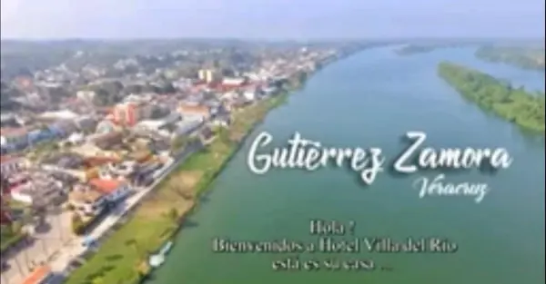 Hotel en venta en Gutierrez Zamora Centro, Gutiérrez Zamora — foto 2 de 36