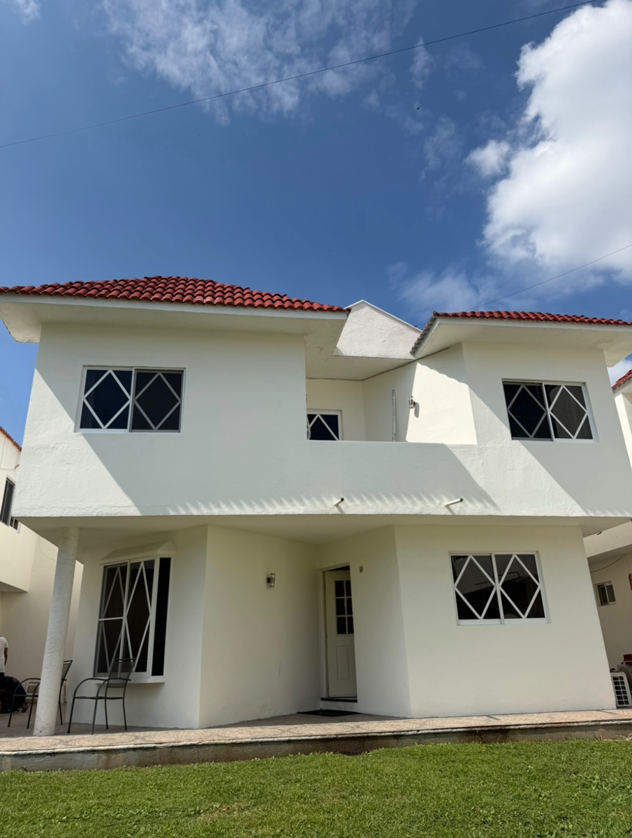 Casa en renta en Granjas de La Boticaria, Veracruz — foto 1 de 5