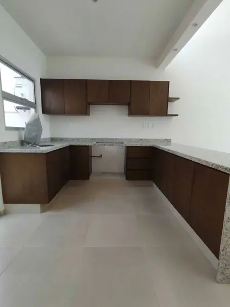 Casa en venta en Graciano Sánchez Romo, Boca del Río — foto 3 de 10