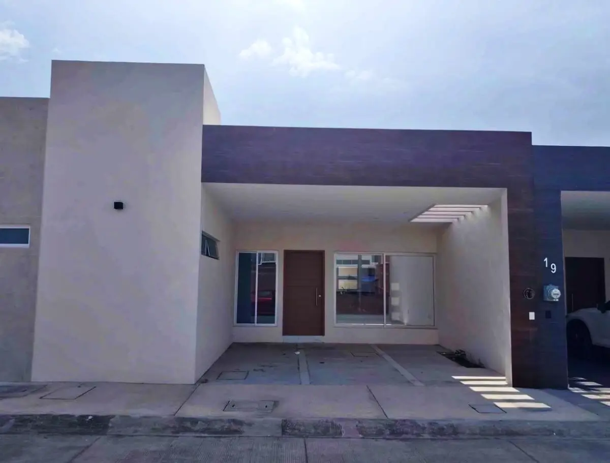 Casa en venta en Graciano Sánchez Romo, Boca del Río — foto 1 de 10