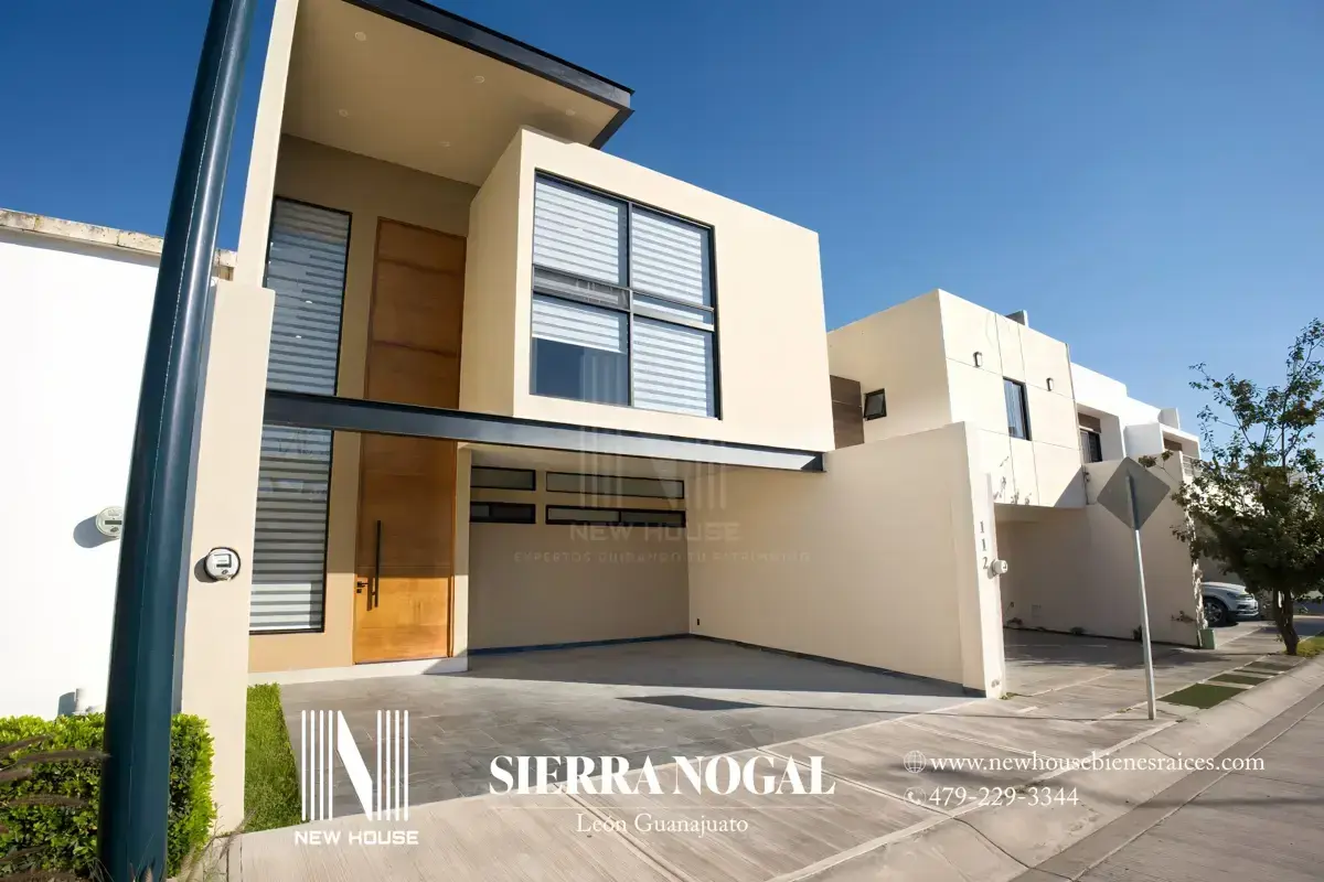 Casa en venta en Sierra Nogal, León — foto 1 de 9
