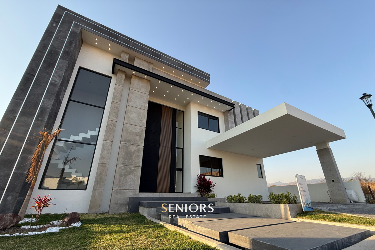 Casa en venta en Lomas de Cocoyoc, Atlatlahucan — foto 1 de 13