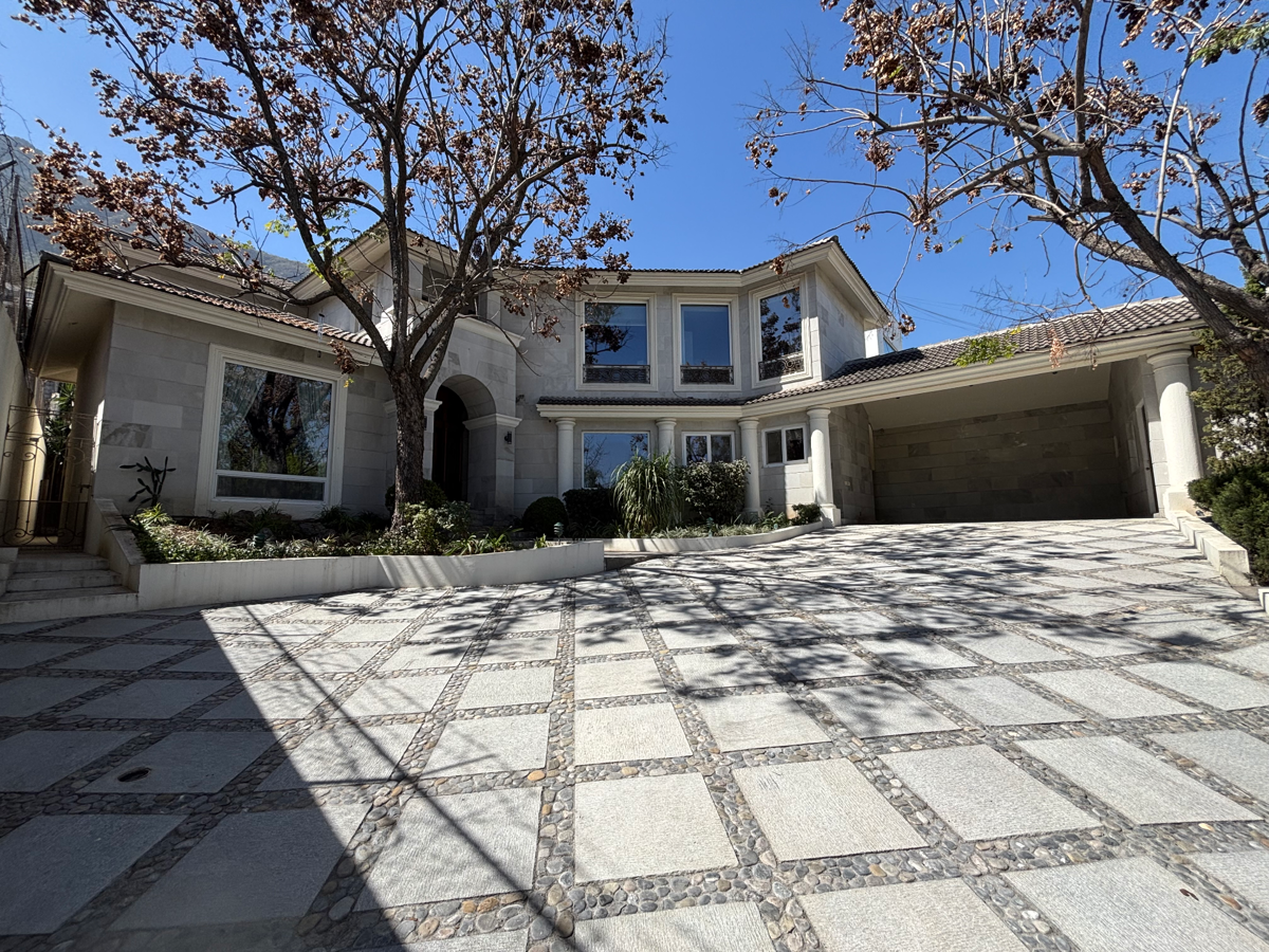Casa en venta en Zona Pedregal del Valle, San Pedro Garza García — foto 1 de 11