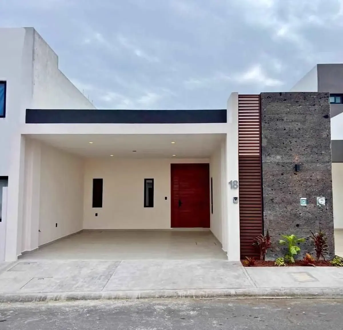 Casa en venta en Lomas de la Rioja, Alvarado — foto 1 de 14