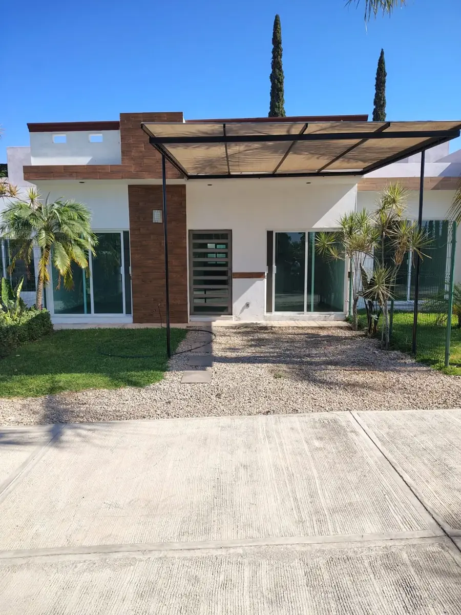 Casa en venta en Otilio Montaño, Cuautla — foto 1 de 11