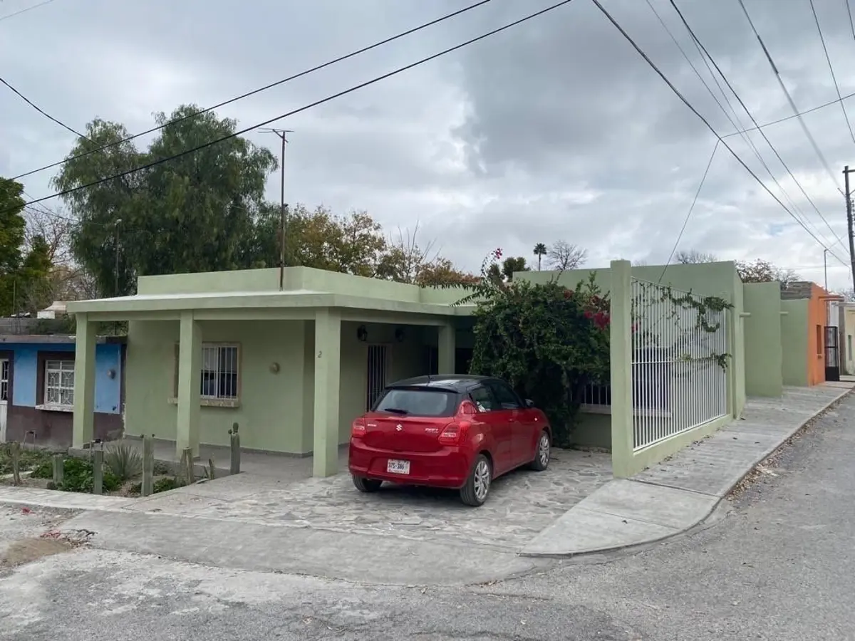 Casa en venta en Parras de la Fuente Centro, Parras — foto 1 de 16