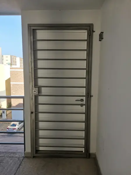 Vendo Dpto Super Ubicado a 3 Min de Paseo Destino y Blvd Carmelitas, a 7 Min Ang Vig 24/7 Cctv
