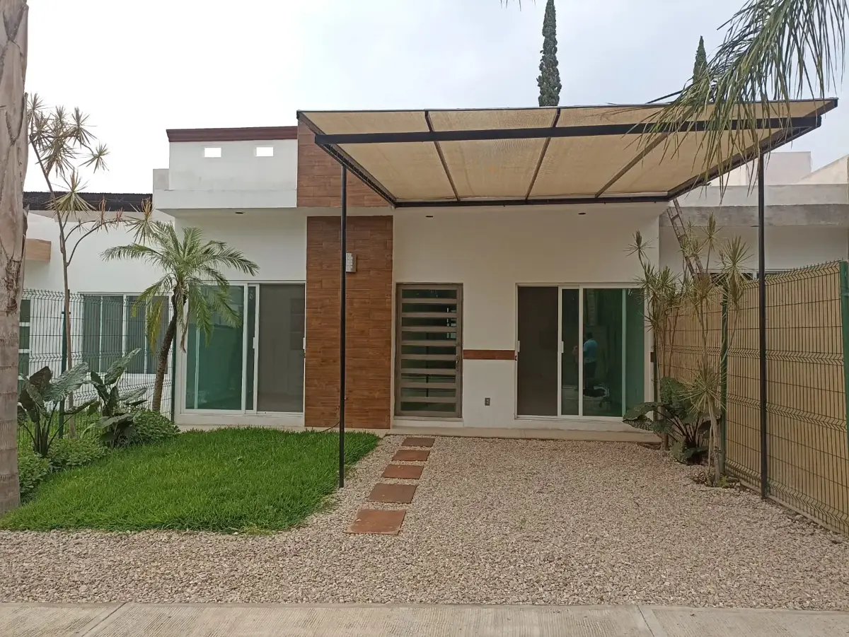 Casa en venta en Otilio Montaño, Cuautla — foto 1 de 13