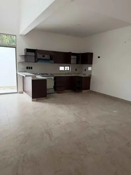 Casa en venta en Graciano Sánchez Romo, Boca del Río — foto 3 de 8