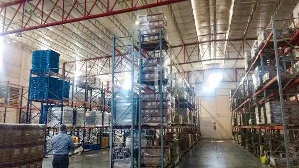 Bodega en renta en Santa Catalina, Santa Catarina — foto 3 de 5
