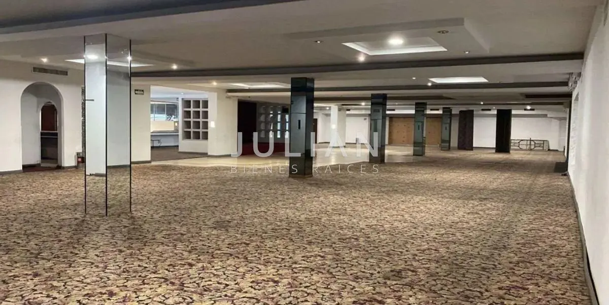 Edificio en venta en Colinas de San Jeronimo, Monterrey — foto 1 de 17