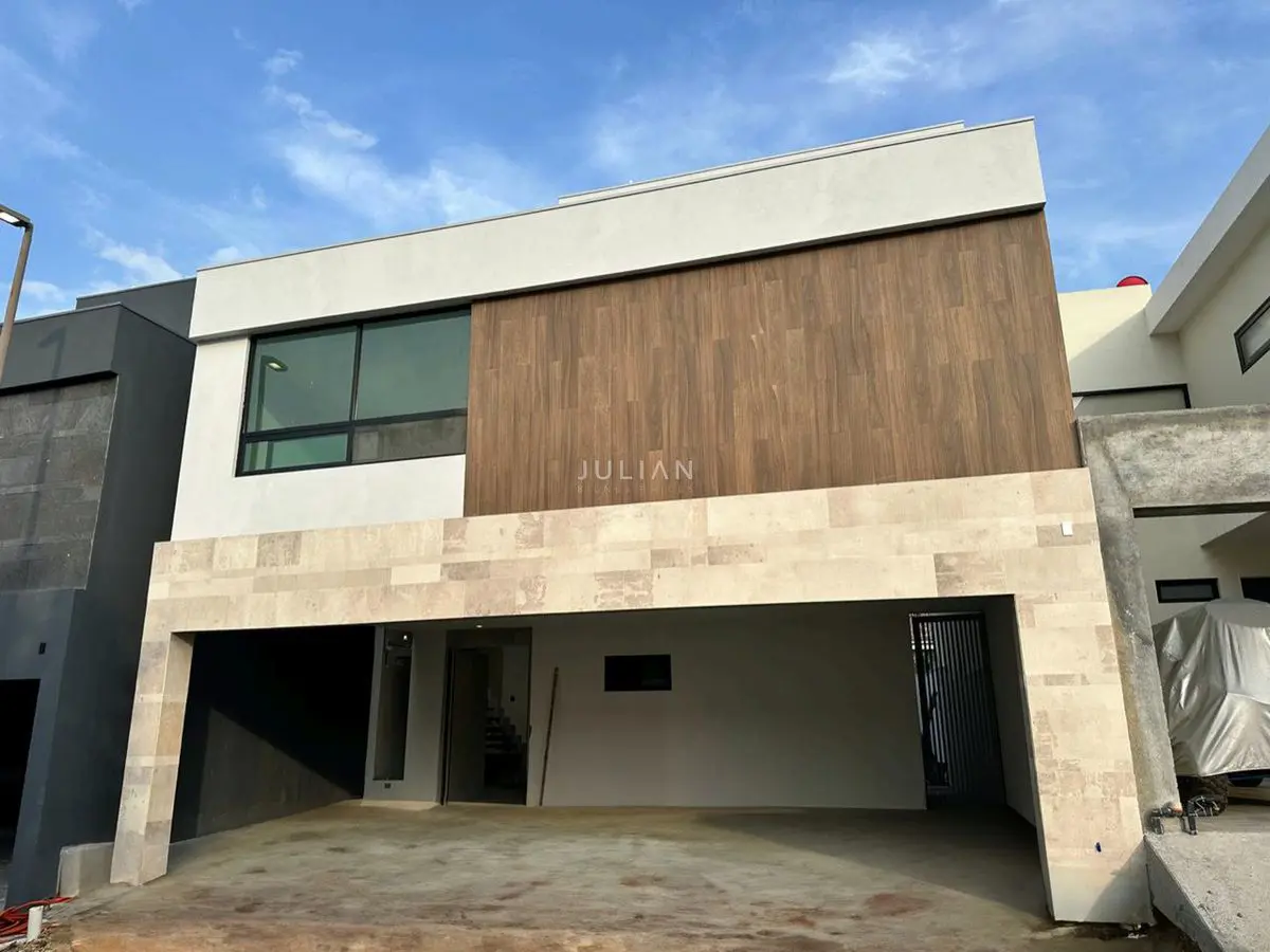 Casa en venta en Santiago Centro, Santiago — foto 1 de 25
