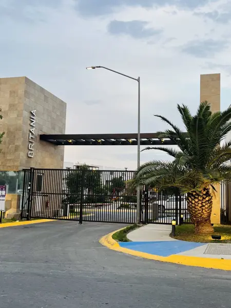 Casa en venta en Ciudad Cumbres, García — foto 2 de 33