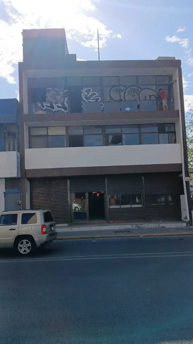 Edificio en venta en Terminal, Monterrey — foto 1 de 9