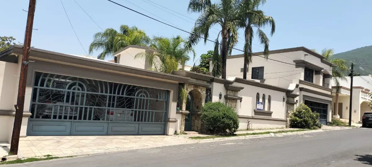 Casa en venta en Contry la Silla, Guadalupe — foto 1 de 10