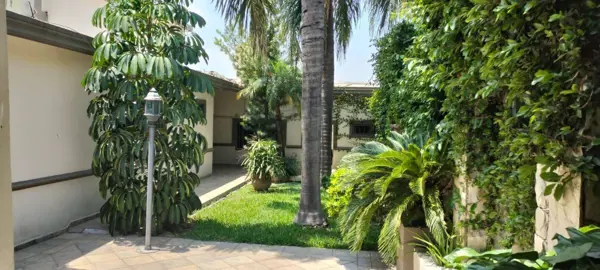Casa en venta en Contry la Silla, Guadalupe — foto 3 de 10