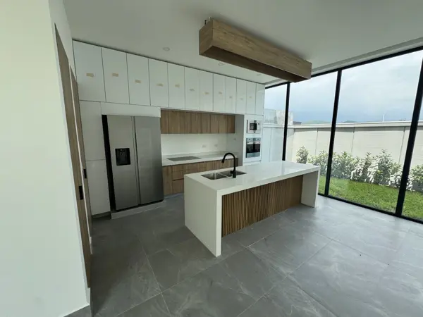 Casa en venta en Bosques de las Misiones Sector Encino, Santiago — foto 3 de 39