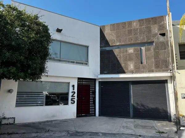 Casa en venta en Cumbres Madeira, Monterrey — foto 3 de 18