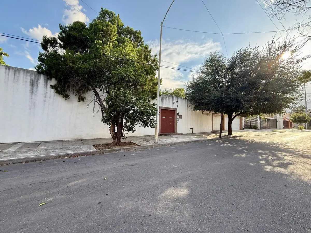 CASA EN VENTA EN MONTERREY NUEVO LEÓN CASA EN VENTA EN MONTERREY NUEVO LEÓN