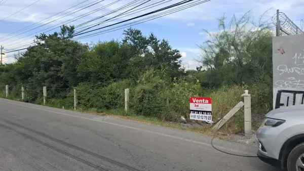 Terreno en venta en Paseos del Roble, Ciénega de Flores — foto 3 de 10