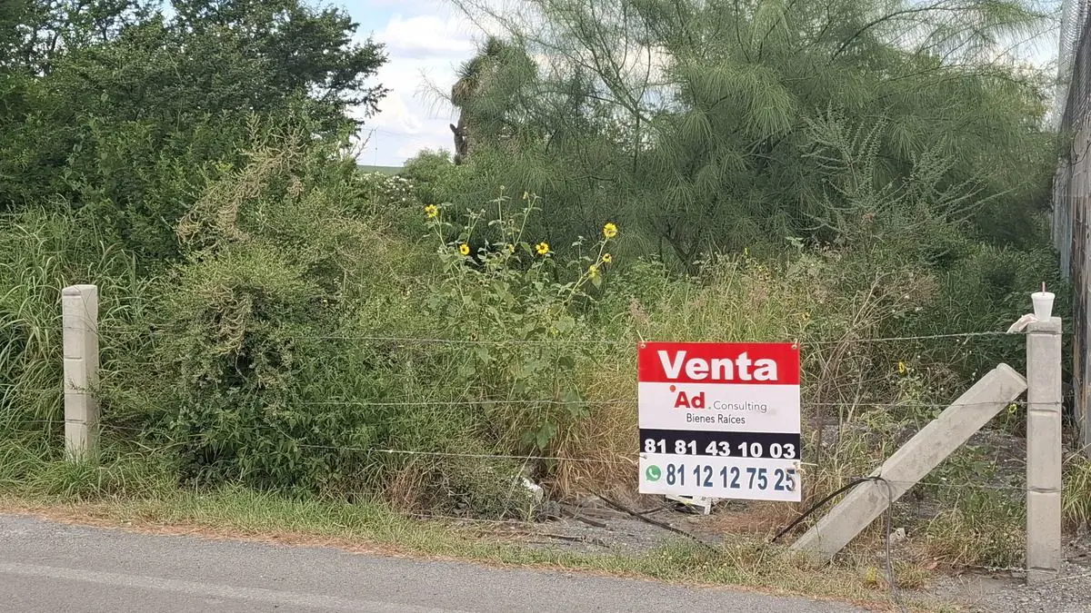 Terreno en venta en Paseos del Roble, Ciénega de Flores — foto 1 de 10