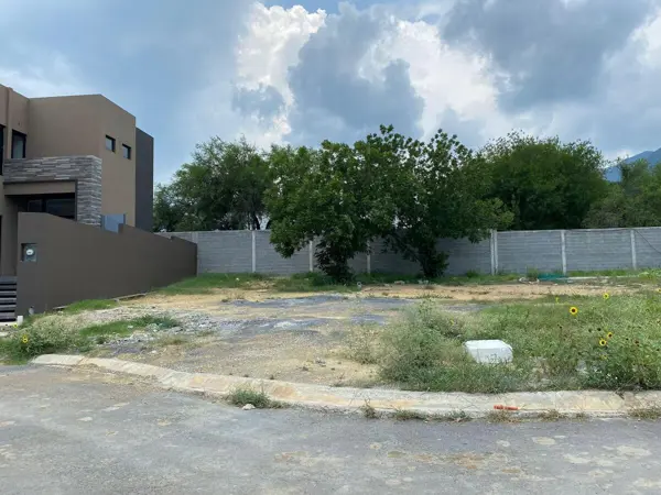 TERRENO EN VENTA BOSQUES DE LAS MISIONES SECTOR ENCINO SANTIAGO TERRENO EN VENTA BOSQUES DE LAS MISIONES SECTOR ENCINO SANTIAGO