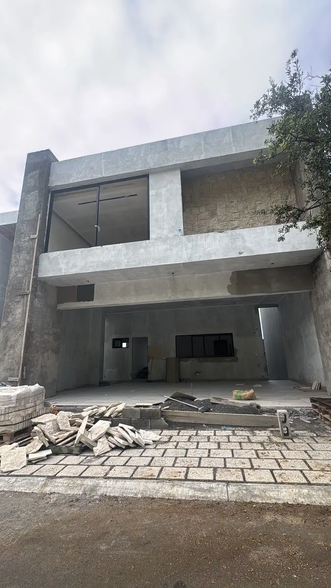 Casa en renta en Residencial Cordillera, Santa Catarina — foto 1 de 6