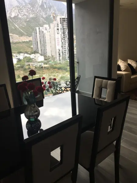 Renta de Departamento en Valle Poniente Santa Catarina — foto 1 de 30