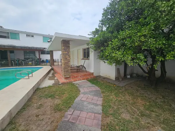 Terreno en venta en Contry la Silla, Guadalupe — foto 3 de 5