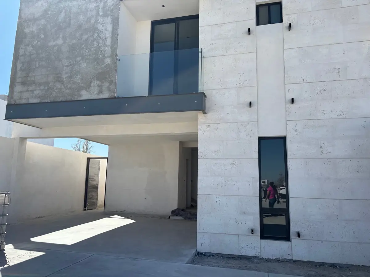 Casa en venta en Seterra Residencial, Saltillo — foto 1 de 10