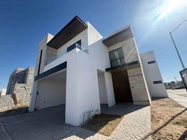Casa en venta en Los Viñedos, Torreón — foto 2 de 30