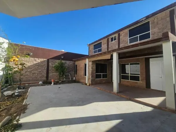 Casa en venta en Residencial la Hacienda, Torreón — foto 2 de 23