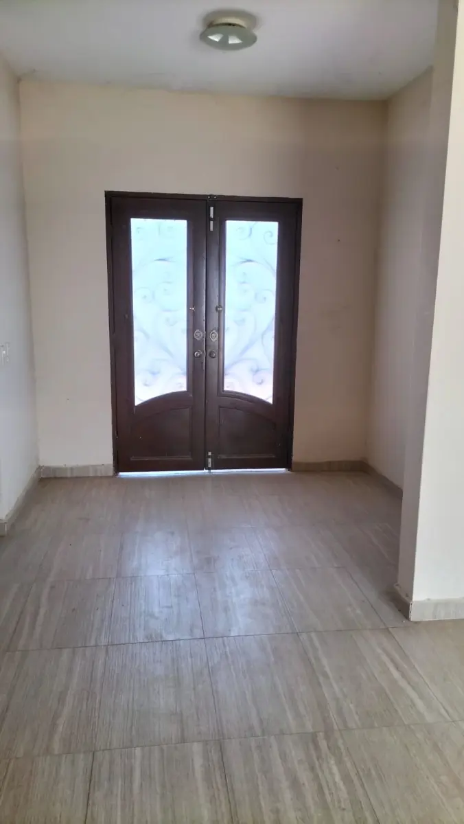 Vista 5 de Casa en Venta en Magisterio Iberoamericana, Torreón – Espaciosa y Bien Ubicada