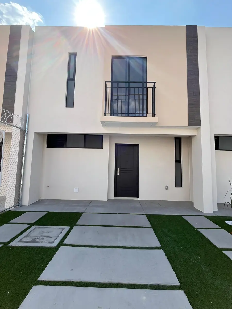 Casa en venta en Residencial San Carlos, León — foto 1 de 13